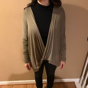 Long sleeve drape shirt